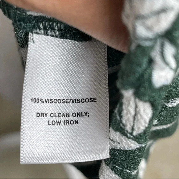 Lafayette 148 Lorelei Mini-Inspired Laurel Blouse. Size S, green and white - Picture 6 of 6